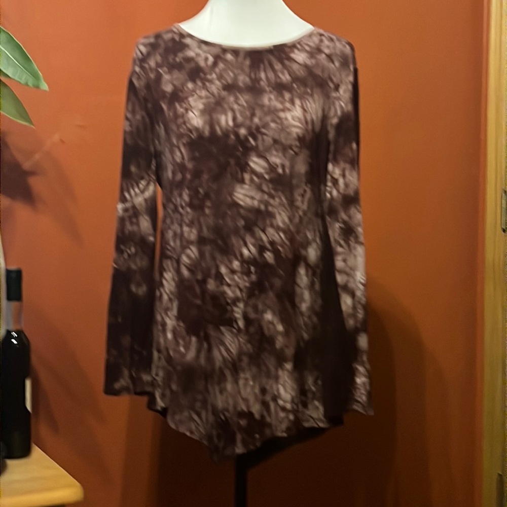 DJT— TIE-DYE TUNIC ……………..099